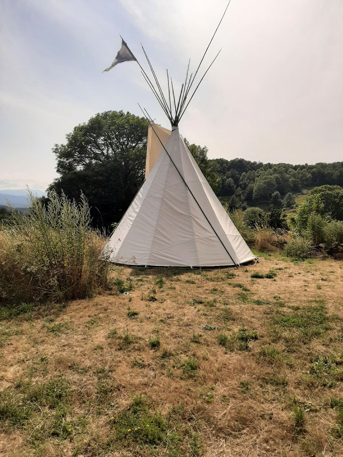 Tente installée pour une réception